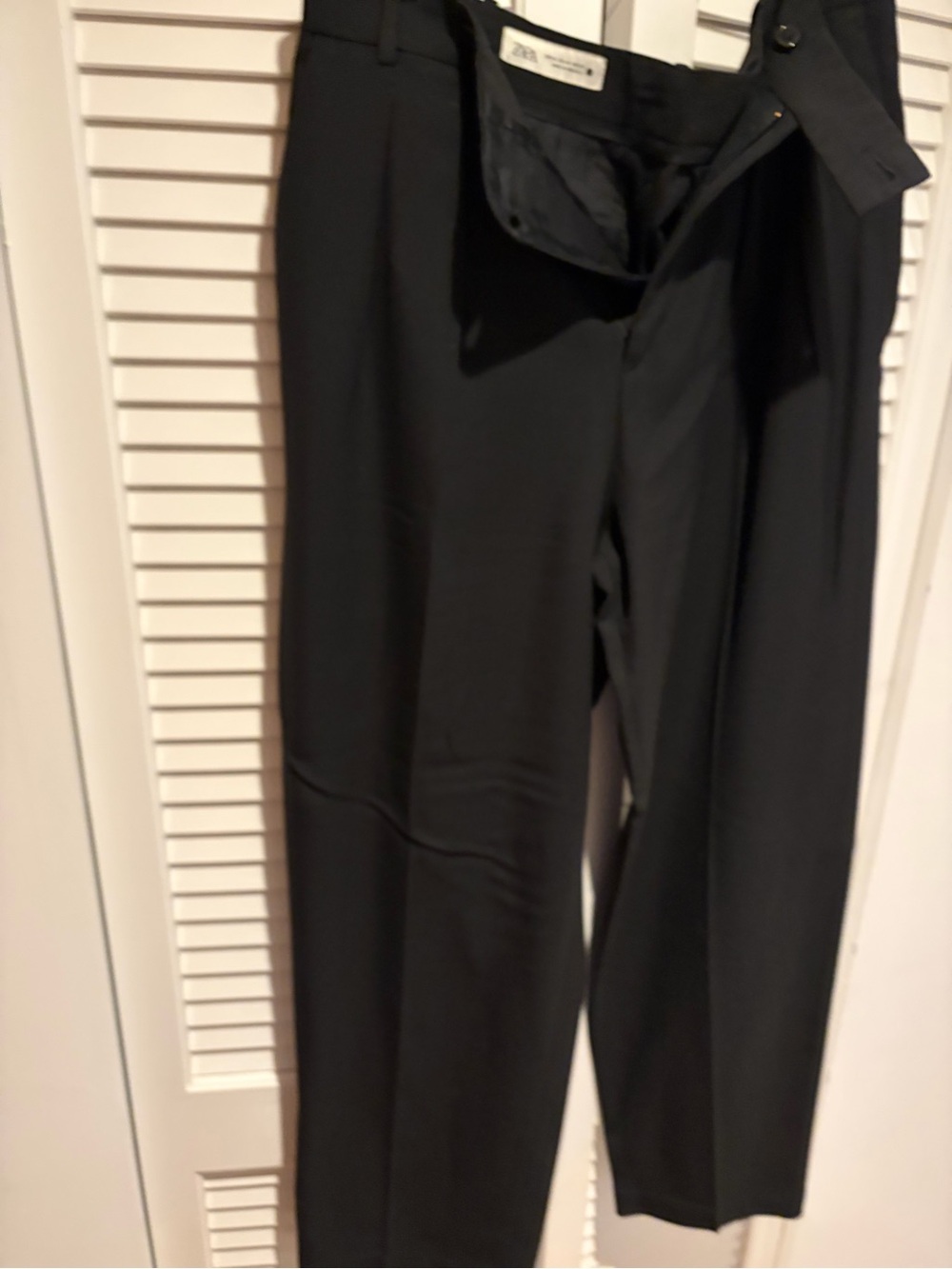 Zara women’s Black Dress Pants - Classic Tailored Fit
